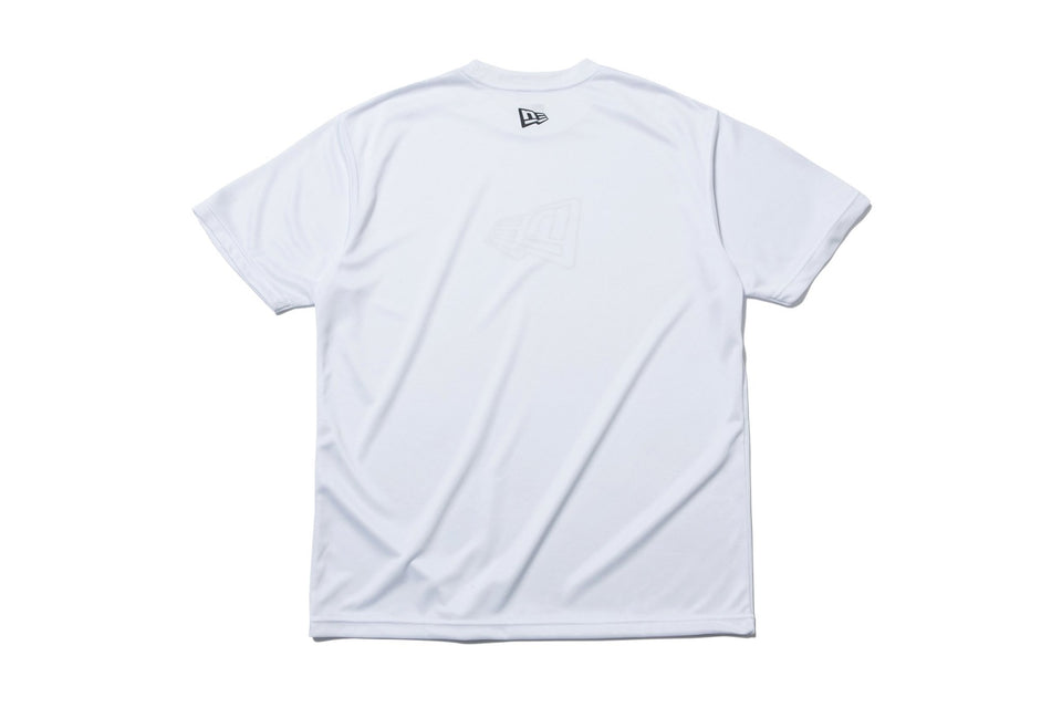 テック Tシャツ フラッグ アウトライン ホワイト 【NEW ERA WORKOUT】 - 12018857-S | NEW ERA ニューエラ公式オンラインストア