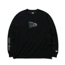 長袖 パフォーマンス Tシャツ アウトラインフラッグ & ワードマークスリーブ ブラック 【NEW ERA WORKOUT】 - 12375730-XS | NEW ERA ニューエラ公式オンラインストア
