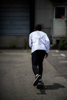 長袖 パフォーマンス Tシャツ リア ニューエラワードマーク ホワイト 【NEW ERA WORKOUT】 - 12579426-XS | NEW ERA ニューエラ公式オンラインストア