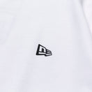長袖 パフォーマンス Tシャツ リア ニューエラワードマーク ホワイト 【NEW ERA WORKOUT】 - 12579426-XS | NEW ERA ニューエラ公式オンラインストア