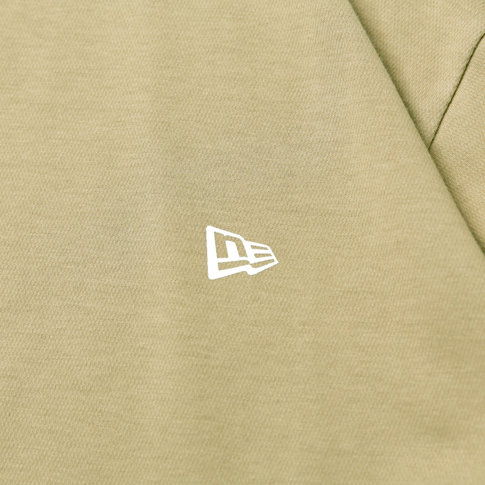 長袖 パフォーマンス Tシャツ リア ニューエラワードマーク カーキ 【NEW ERA WORKOUT】 - 12579428-XS | NEW ERA ニューエラ公式オンラインストア