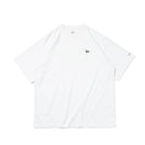 半袖 オーバーサイズド パフォーマンス Tシャツ Overlap Logo ホワイト【Performance Apparel】 - 13516843-S | NEW ERA ニューエラ公式オンラインストア