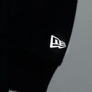 長袖 オーバーサイズド パフォーマンス Tシャツ Panel Logo ブラック/ホワイト 【 Performance Apparel 】 - 14121997-S | NEW ERA ニューエラ公式オンラインストア