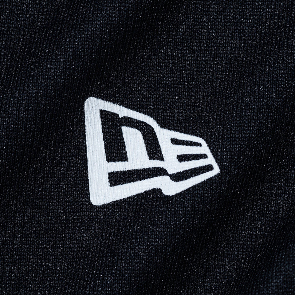 半袖 テックTシャツ ペイズリー バーチカルロゴ ブラック 【 Performance Apparel 】 - 13697247-S | NEW ERA ニューエラ公式オンラインストア