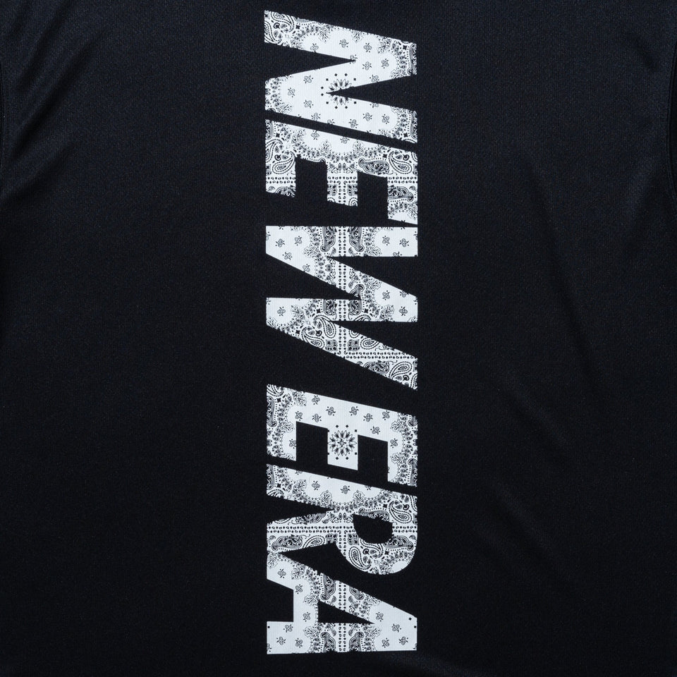 半袖 テックTシャツ ペイズリー バーチカルロゴ ブラック 【 Performance Apparel 】 - 13697247-S | NEW ERA ニューエラ公式オンラインストア