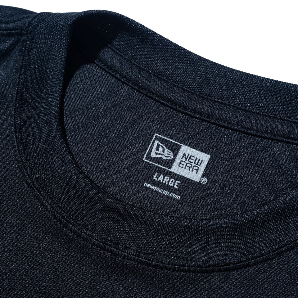 半袖 テックTシャツ ペイズリー バーチカルロゴ ブラック 【 Performance Apparel 】 - 13697247-S | NEW ERA ニューエラ公式オンラインストア