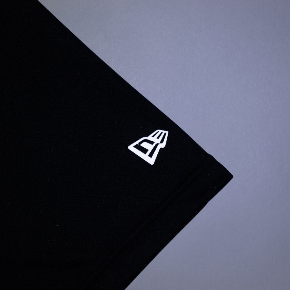 半袖 テックTシャツ ペイズリー バーチカルロゴ ブラック 【 Performance Apparel 】 - 13697247-S | NEW ERA ニューエラ公式オンラインストア