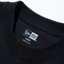 半袖 コットン Tシャツ グラップラー刃牙 VSビスケット・オリバ ブラック レギュラーフィット - 13330865-S | NEW ERA ニューエラ公式オンラインストア