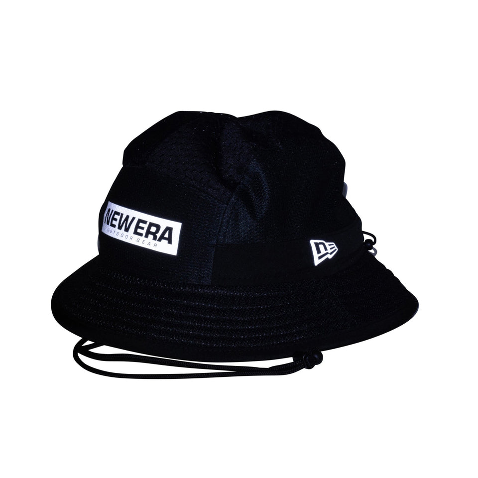 スポーツバケット Tech Multi Mesh リフレクターロゴ ブラック 【ニューエラアウトドア】 - 13516171-SM | NEW ERA ニューエラ公式オンラインストア