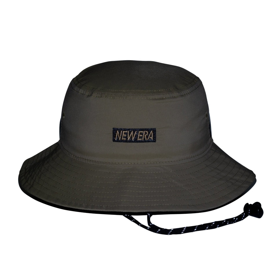 アドベンチャーライト Tech Stretch NEW ERA ロゴ カーキ【ニューエラアウトドア】 - 13516216-SM | NEW ERA ニューエラ公式オンラインストア