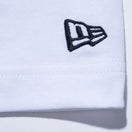 半袖 USコットン ポケット Tシャツ NEW ERA Outdoor Gear Label ホワイト レギュラーフィット 【ニューエラアウトドア】 - 13516318-S | NEW ERA ニューエラ公式オンラインストア