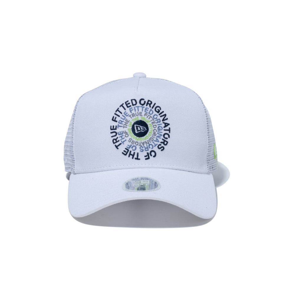 【ゴルフ】 Women's 9FORTY A-Frame トラッカー ロングバイザー Circle OOTTF ホワイト - 14109114-OSFM | NEW ERA ニューエラ公式オンラインストア
