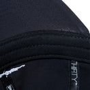 【ゴルフ】 Women's 9THIRTY CORDURA (made with COOLMAX fabric) コーデュラ ハンドリトゥンロゴ ブラック - 13058990-OSFM | NEW ERA ニューエラ公式オンラインストア