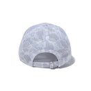 【ゴルフ】 Women's 9TWENTY ロングバイザー Duck Hunter Camo with Golf Ground Box Logo ボックスロゴ ホワイト - 14109136-OSFM | NEW ERA ニューエラ公式オンラインストア