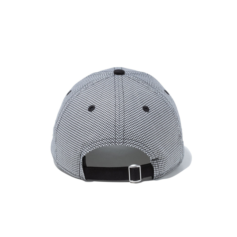 【ゴルフ】WOMEN'S 9TWENTY ロングバイザー Houndstooth ハウンズトゥース スクリプトロゴ ブラックハウンズトゥース ブラックバイザー - 13517823-OSFM | NEW ERA ニューエラ公式オンラインストア