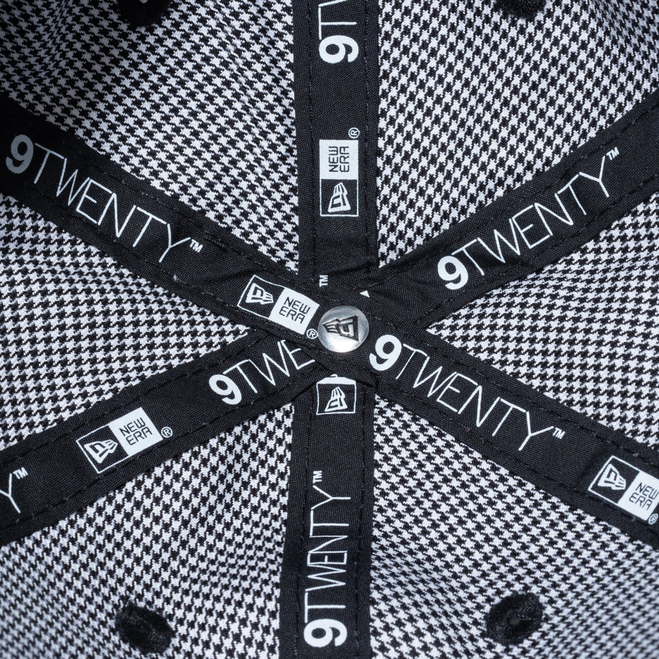 【ゴルフ】WOMEN'S 9TWENTY ロングバイザー Houndstooth ハウンズトゥース スクリプトロゴ ブラック - 13517824-OSFM | NEW ERA ニューエラ公式オンラインストア