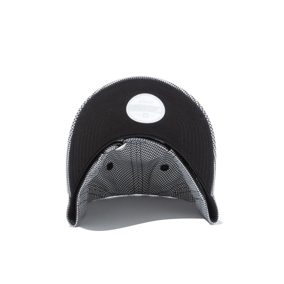 【ゴルフ】WOMEN'S 9TWENTY ロングバイザー Houndstooth ハウンズトゥース スクリプトロゴ ブラック - 13517824-OSFM | NEW ERA ニューエラ公式オンラインストア