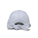 【ゴルフ】WOMEN'S 9TWENTY ロングバイザー Ribbon リボン スクリプトロゴ ホワイト - 13517818-OSFM | NEW ERA ニューエラ公式オンラインストア
