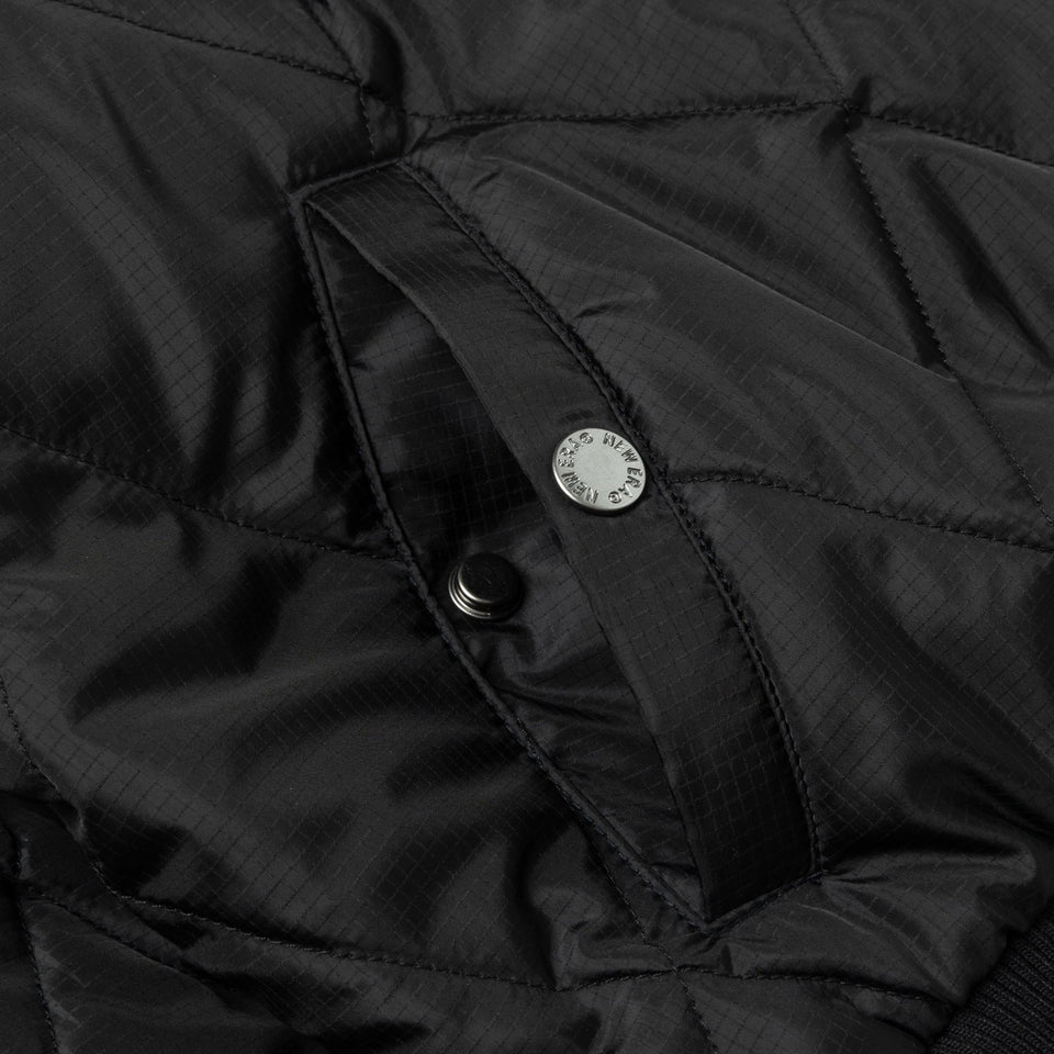 【ゴルフ】 WOMEN'S ライト インサレーティッド バーシティージャケット Classic Logo クラシックロゴ ブラック - 13762676-S | NEW ERA ニューエラ公式オンラインストア