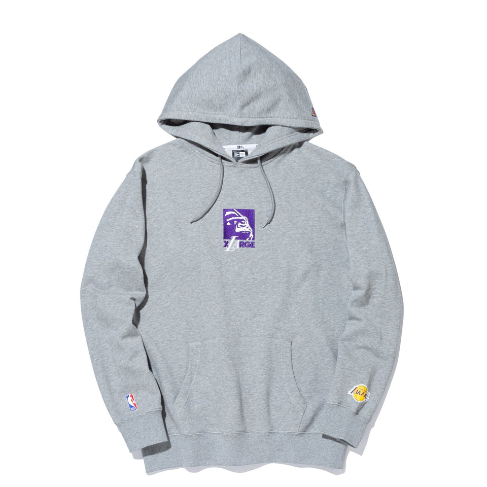 【即完売】XLARGE × NEWERA  プルオーバーパーカー【lakers】