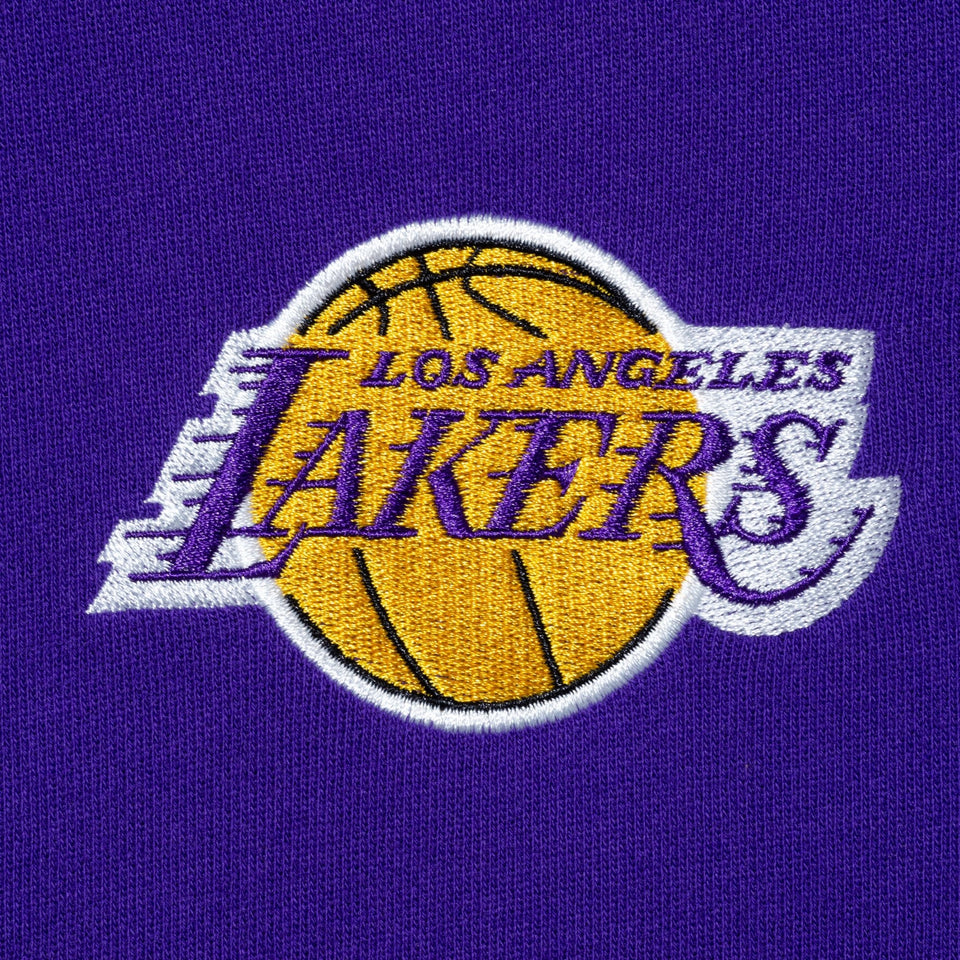 裏毛 スウェット クルーネック XLARGE x NBA ロサンゼルス・レイカーズ パープル - 13113333-S | NEW ERA ニューエラ公式オンラインストア
