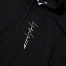 裏毛 スウェット プルオーバーフーディー Yohji Yamamoto Vertical Series ブラック - 13056267-S | NEW ERA ニューエラ公式オンラインストア