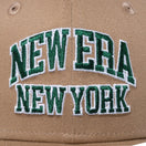 Youth 9FIFTY ストレッチスナップ カレッジロゴ カーキ × スノーホワイト/フィールドグリーン - 13517613-YTH | NEW ERA ニューエラ公式オンラインストア