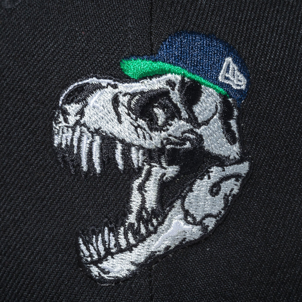 Youth 9FIFTY Dinosaur ティラノサウルス ブラック × クラウド/ミッドナイトネイビー/シャムロック/ブラック/スノーホワイト - 13517650-YTH | NEW ERA ニューエラ公式オンラインストア