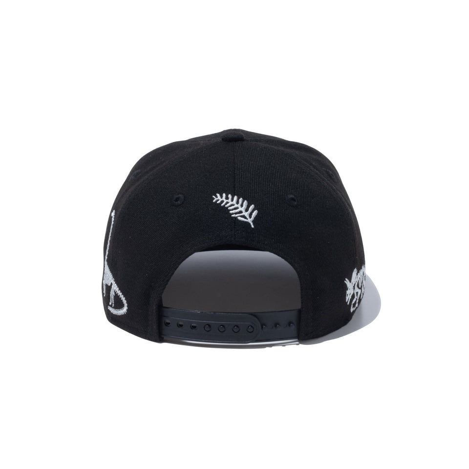 Youth 9FIFTY Dinosaur オールオーバー ブラック - 13762775-YTH | NEW ERA ニューエラ公式オンラインストア