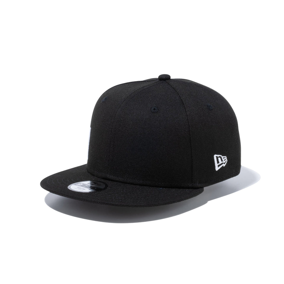 Youth 9FIFTY Essential エッセンシャルロゴ ブラック × スノーホワイト - 13551360-YTH | NEW ERA ニューエラ公式オンラインストア