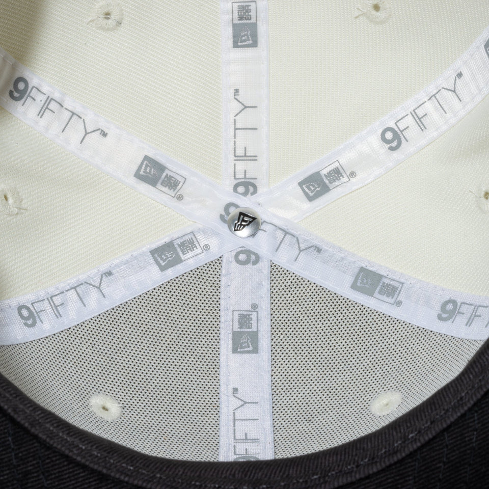 Youth 9FIFTY Smile US NEW ERA 1920 クロームホワイト ブラックバイザー - 13517615-YTH | NEW ERA ニューエラ公式オンラインストア