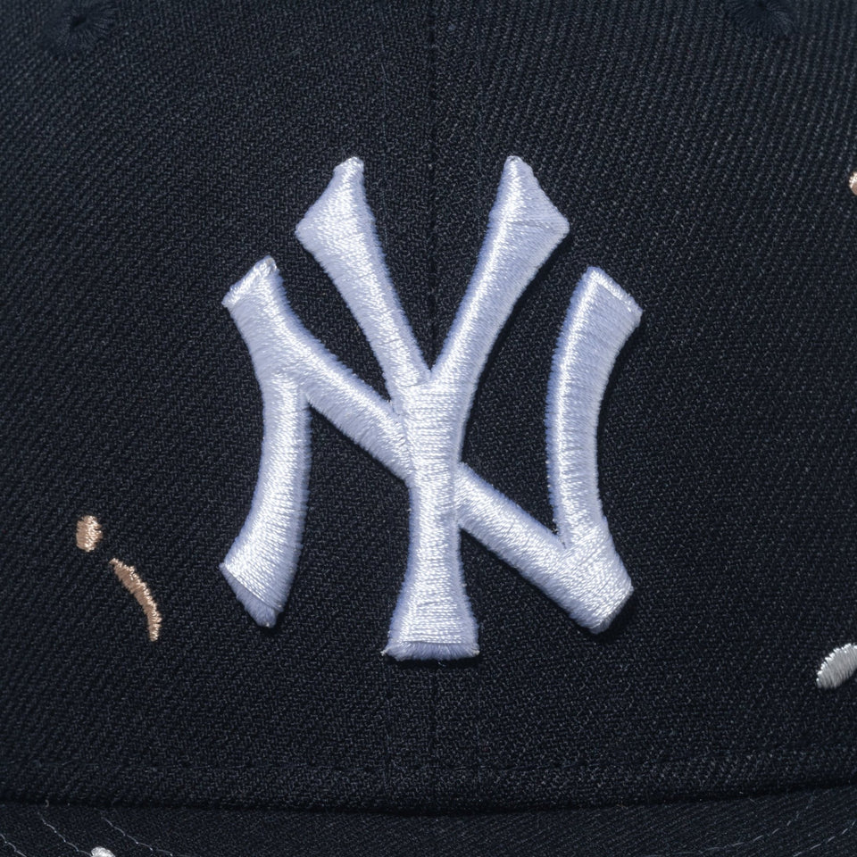 Youth 9FIFTY Splash Embroidery ニューヨーク・ヤンキース ブラック - 13762758-YTH | NEW ERA ニューエラ公式オンラインストア