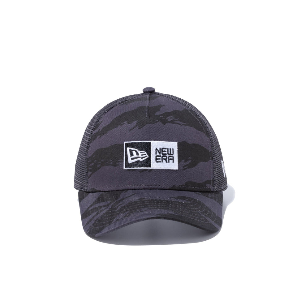 Youth 9FORTY A-Frame トラッカー ボックスロゴ ブラックタイガーストライプカモ - 13058817-YTH | NEW ERA ニューエラ公式オンラインストア