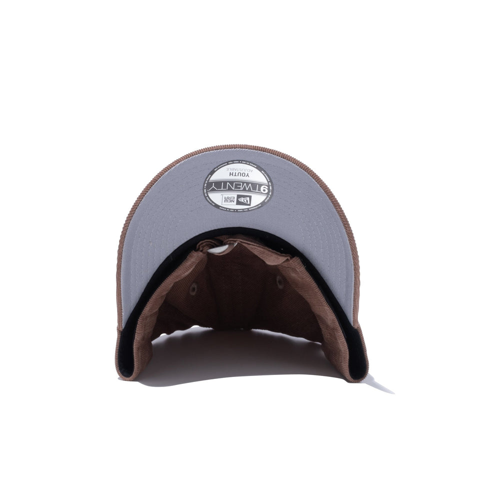 Youth 9TWENTY Micro Corduroy マイクロコーデュロイ New Era ブラウン - 13330590-YTH | NEW ERA ニューエラ公式オンラインストア