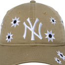 Youth 9TWENTY MLB Flower Embroidery ニューヨーク・ヤンキース カーキ - 13762817-YTH | NEW ERA ニューエラ公式オンラインストア